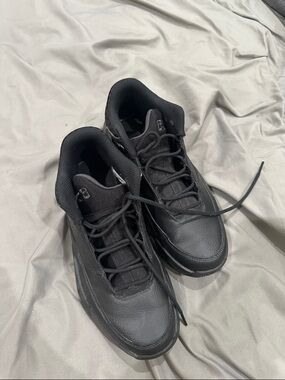 Jordan Men’s Black Low-Top Athletic Sneakers